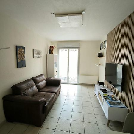 Appartement T2 En Residence Securisee Oloron-Sainte-Marie Εξωτερικό φωτογραφία